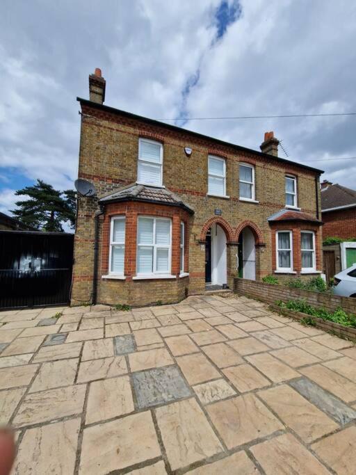 Uxbridge South House | 10 Norton Road