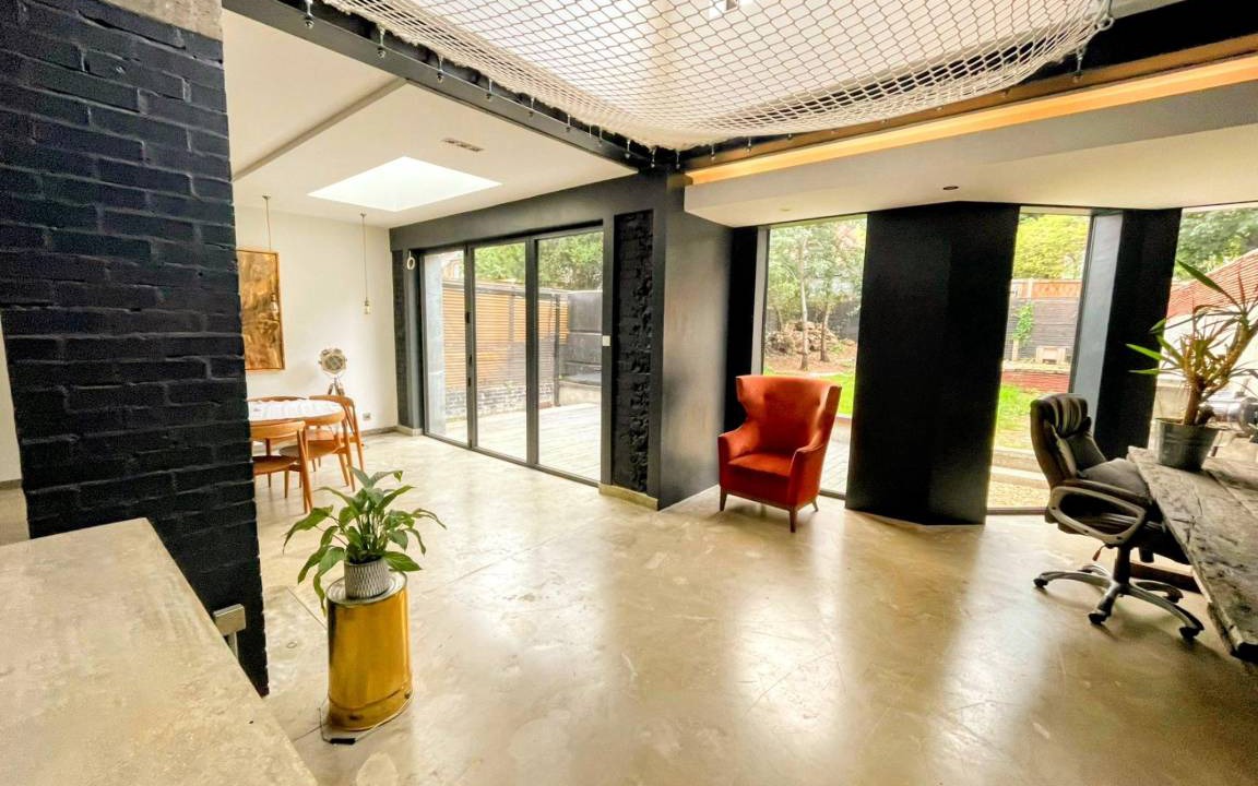 Winchmore Hill House | 300 m² House ∙ 8 bedrooms ∙ 27 guests