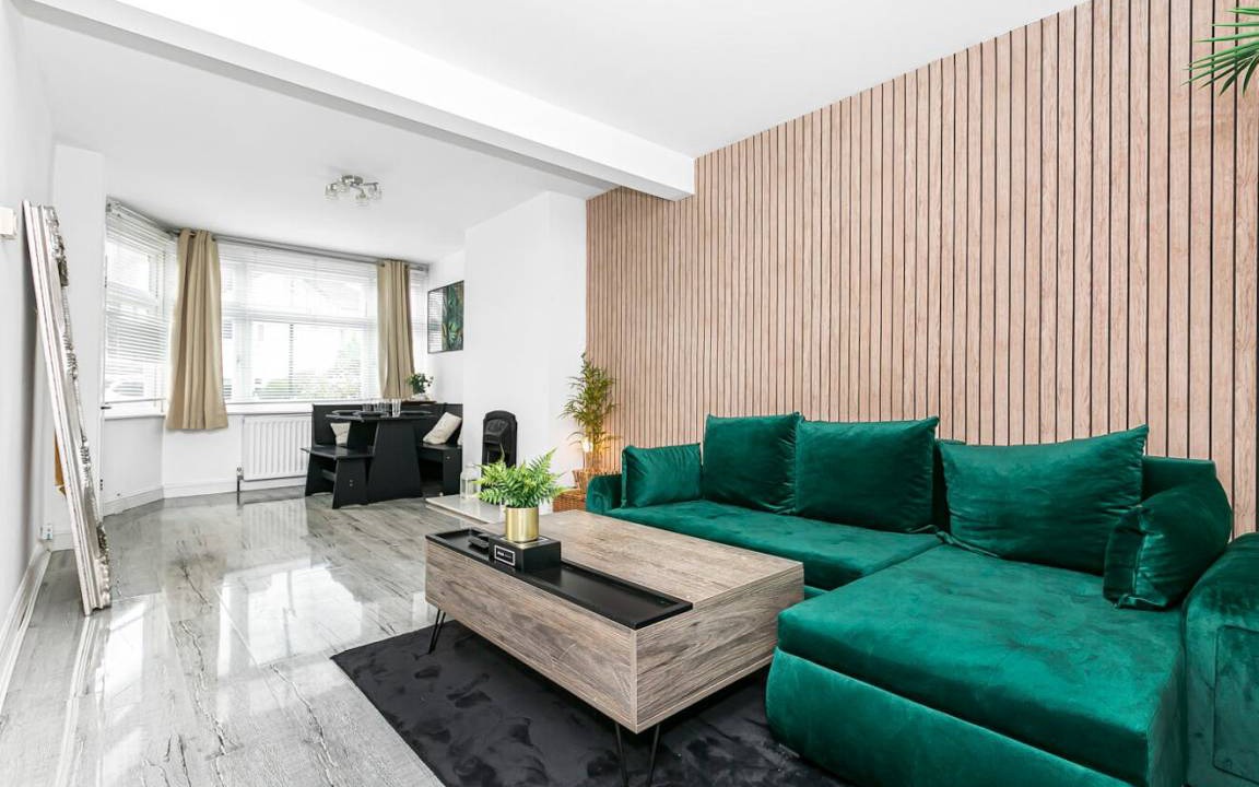 Hanworth House | 75 m² House ∙ 2 bedrooms ∙ 6 guests