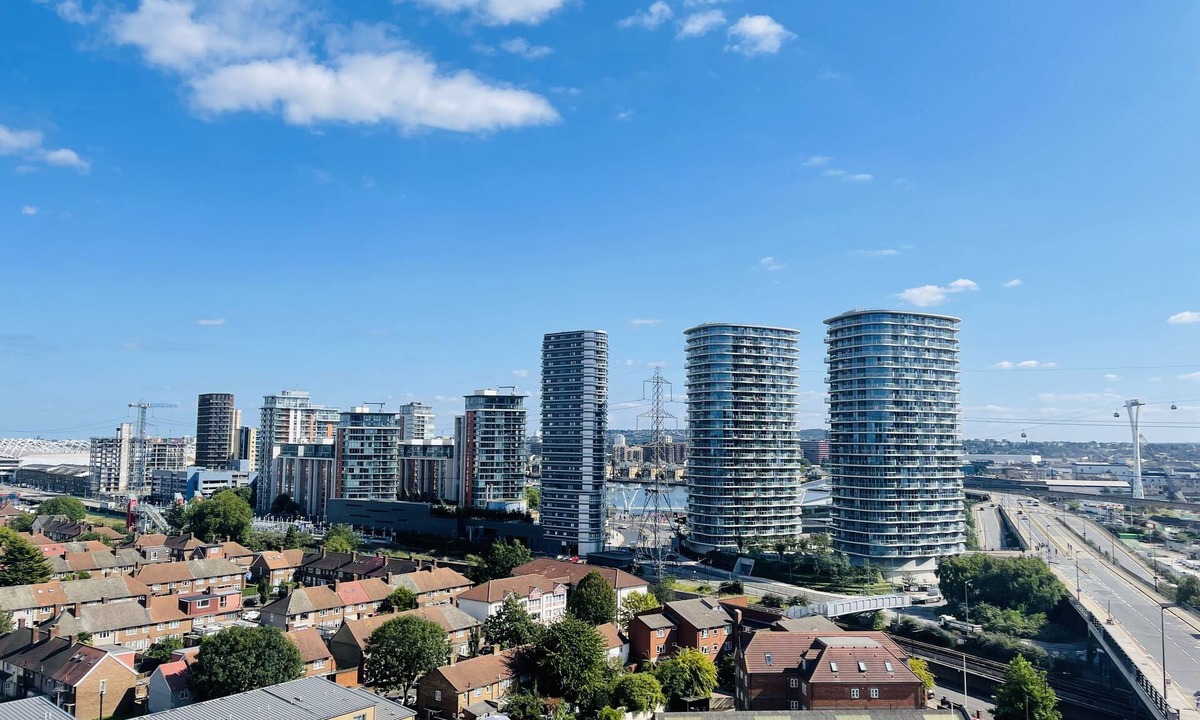 Canning Town South Apartment | Penthouse