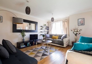2 Bed Apartment with Garden in Fulham