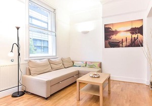 City of London Apartment Sleeps 6 WiFi
