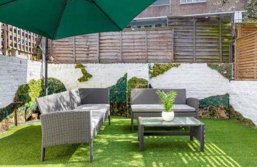 West Kensington House | 136 m² House ∙ 2 bedrooms ∙ 4 guests