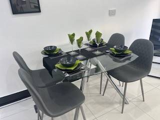Selhurst Apartment | 75 m² Apartment ∙ 2 bedrooms ∙ 6 guests