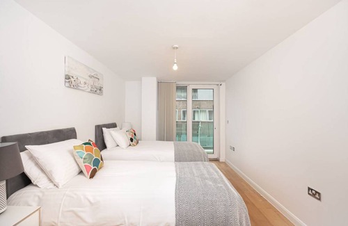 Barnet Apartment | 807 m² Apartment ∙ 2 bedrooms ∙ 6 guests