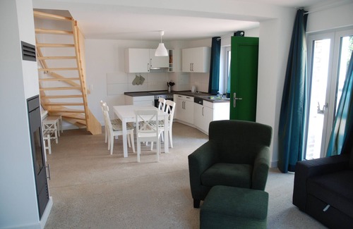 Caputh House | Brick carriage house at Castle Park in Caputh