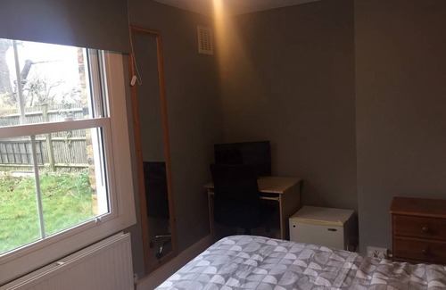 Crofton Park Resort | Private room ∙ 1 guest