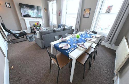 Crouch End Apartment | 105 m² Apartment ∙ 3 bedrooms ∙ 8 guests