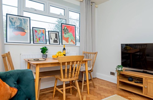 Purley Apartment | 80 m² Apartment ∙ 2 bedrooms ∙ 6 guests