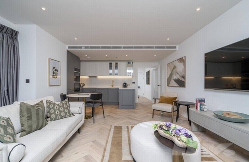 Sands End Apartment | 90 m² Apartment ∙ 2 bedrooms ∙ 4 guests