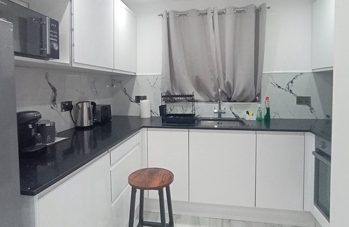 Roxbourne House | Brand New| Free Parking| Wembley| Patio Party| BBQ Party| Garden Party