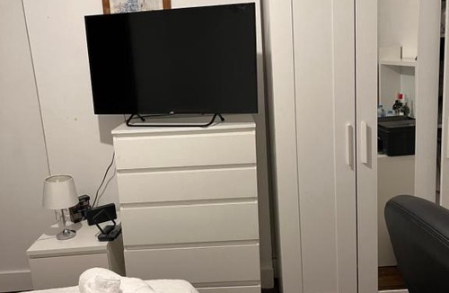 West Thornton House | Cosy Double Room