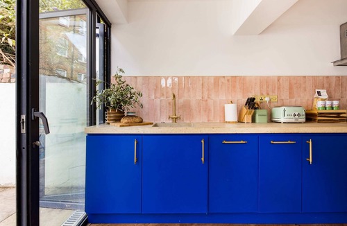 Weavers House | Flory of Flora - 2 Bed House
