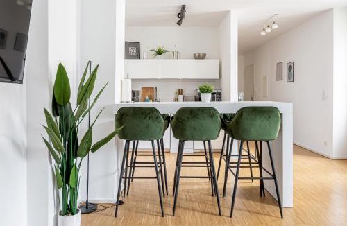 Kreuzberg Apartment | Global Living - Design Apartment I Central I Smart-TV I Kitchen I Berlin