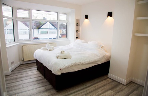 Hanworth House | House ∙ 2 bedrooms ∙ 7 guests