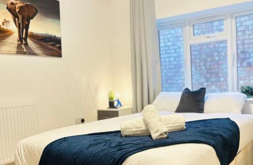 Yeading House | Ideal for contractors