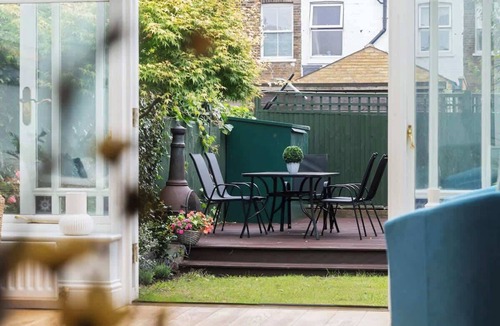 Canbury House | Kingston 3BR | Relaxed Comfort for Family & Work