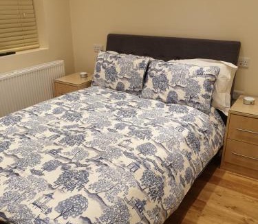 Valentines Apartment | London Luxury Apartments 5 min walk from Ilford Station, with FREE PARKING FREE WIFI