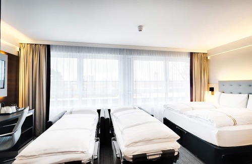 Neukoelln Hotel | Premier Inn Berlin City Süd