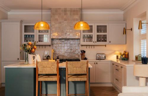Redcliffe Apartment | Stunning Chelsea Garden Apartment
