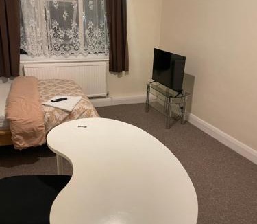 Redbridge House | Welcome to your new home.