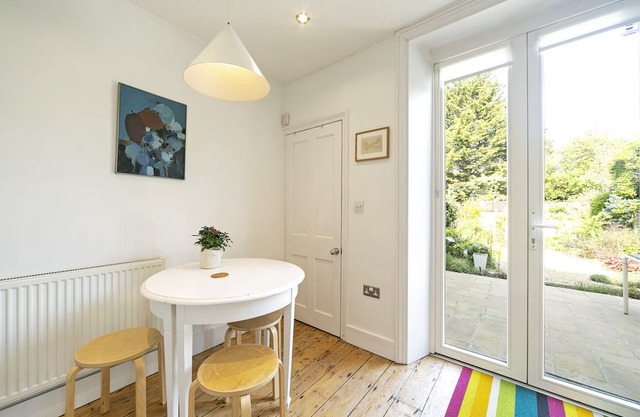 Stunning 2 Bed Apartment w/Garden near Kensal Rise.
