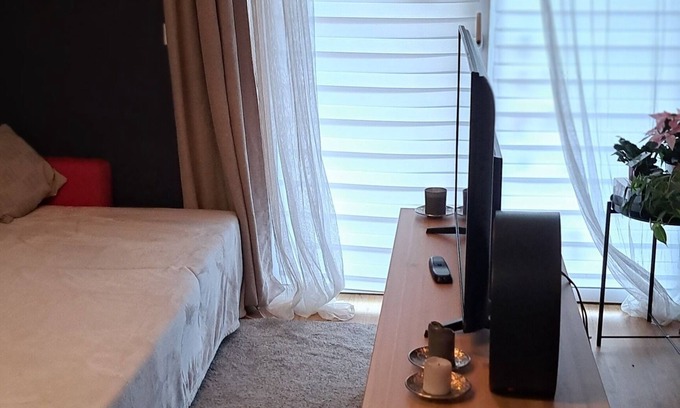 Biesdorf Apartment | Cozy family apartment at the Schlosspark 5 min from the subway and Schlosspark