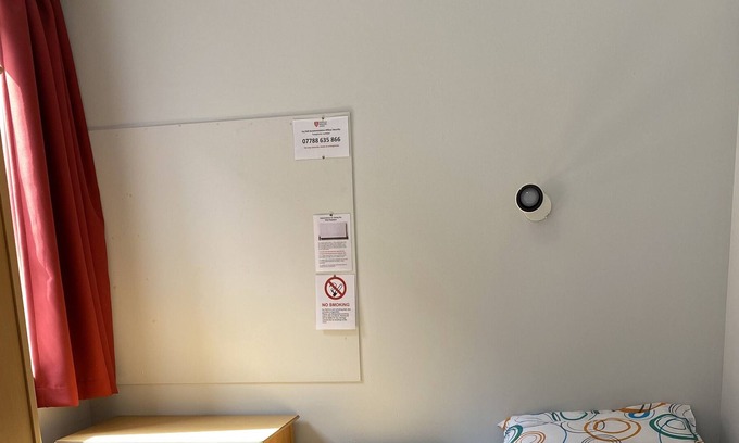 Cricklewood Apartment | Student Only - Astonishing Room Near Cricklewood Station