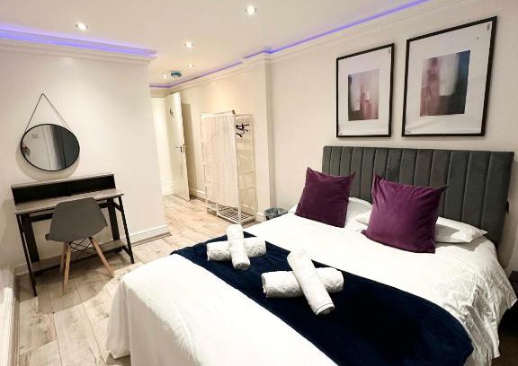 Fulham Apartment | Stylish En Suite double room Kensington