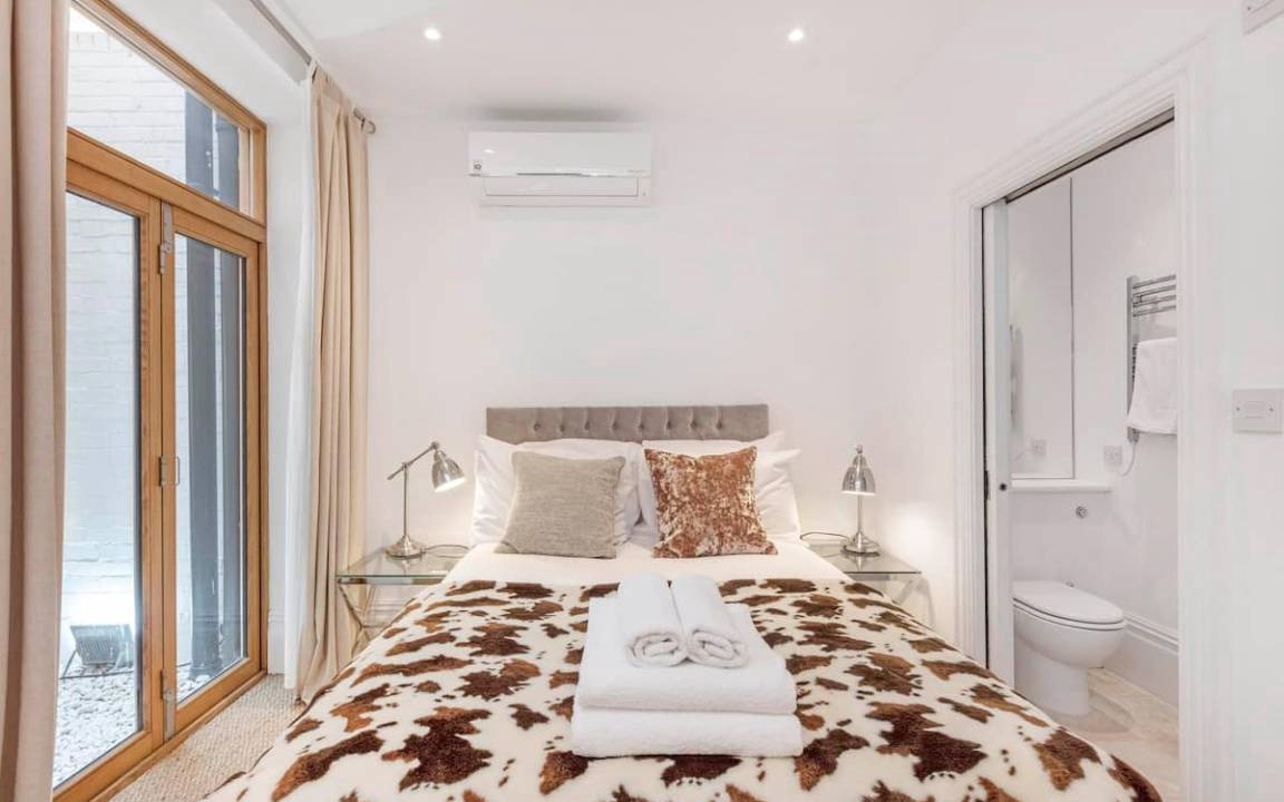 Photo of Bedroom in Parsons Green and Walham
