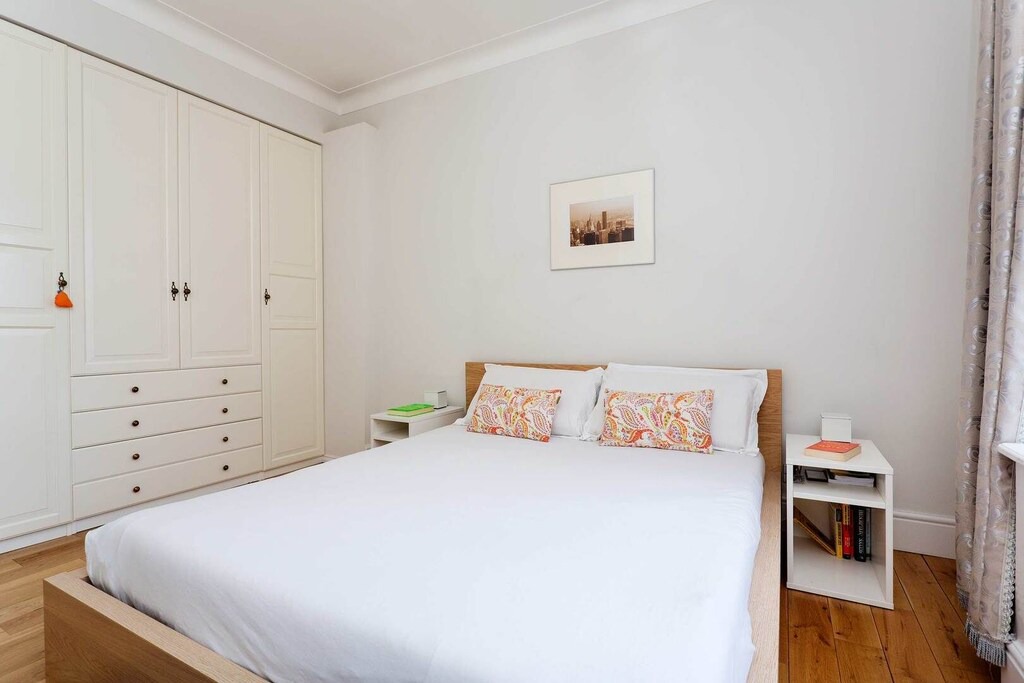 Photo of Bedroom in St. Johns Wood