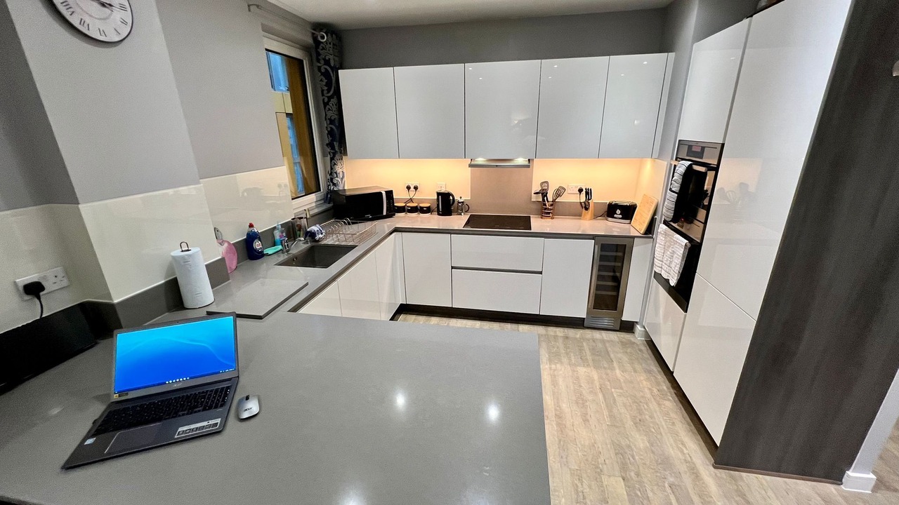 Photo of Kitchen in Peninsula
