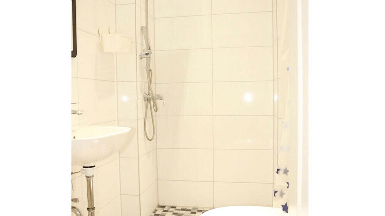 Photo of Bathroom in Neukoelln