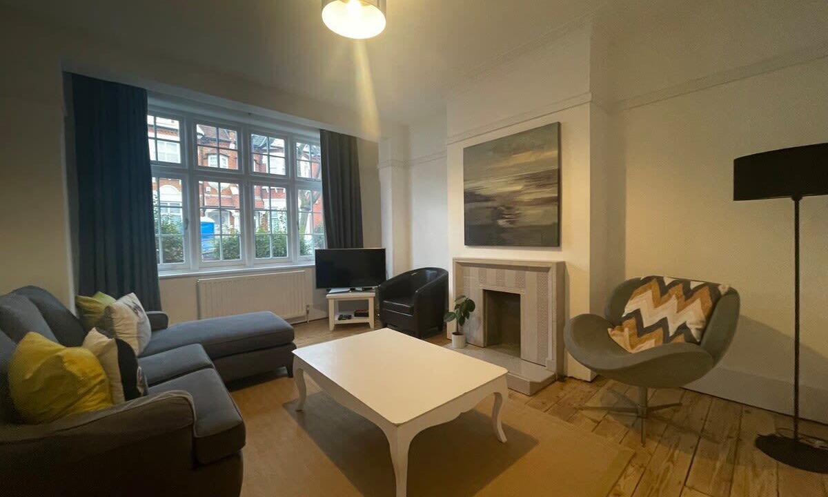 Photo of Livingroom in Thurlow Park