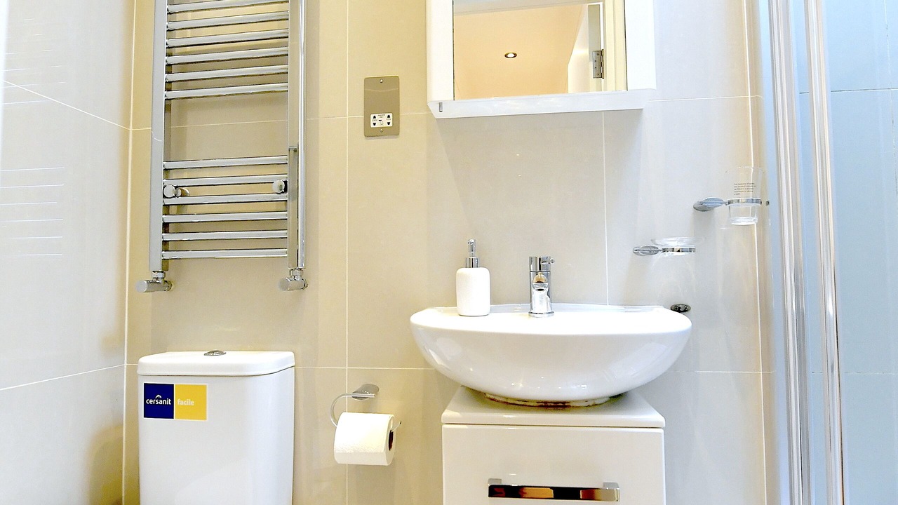 Photo of Bathroom in Finchley Church End