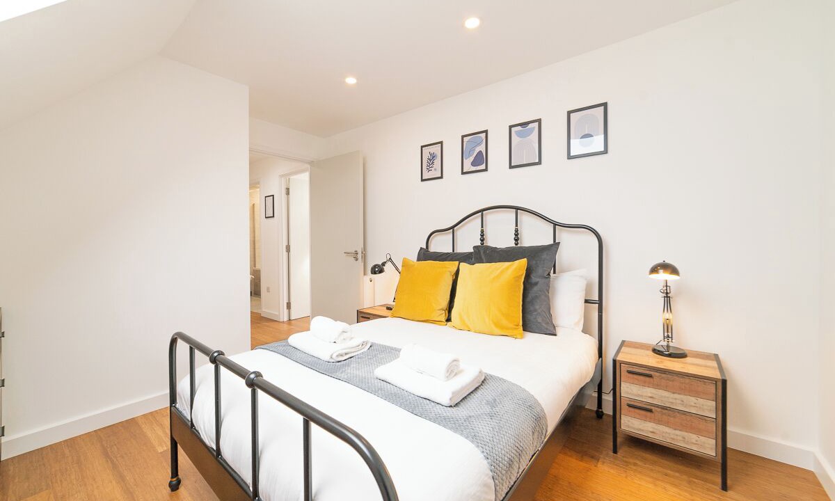 Photo of Bedroom in Hoe Street