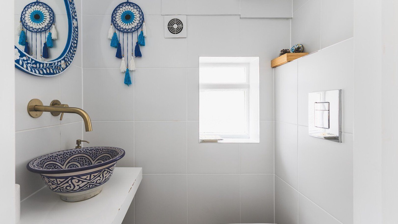 Photo of Bathroom in Hanger Hill