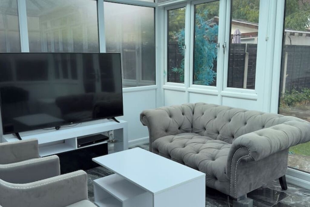 Photo of Livingroom in Heath
