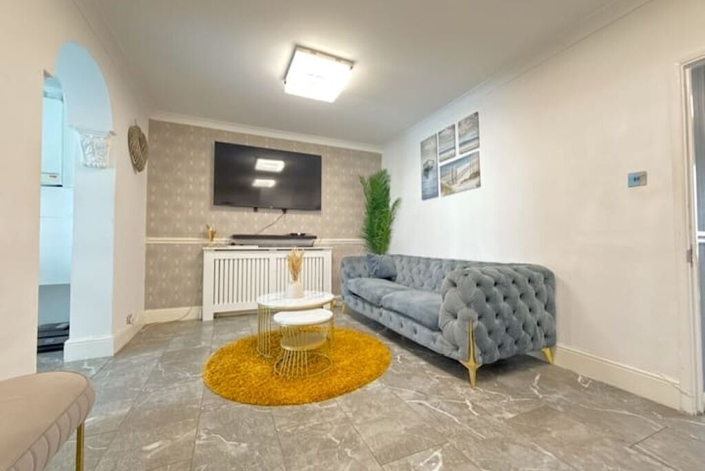 Photo of Livingroom in Heath