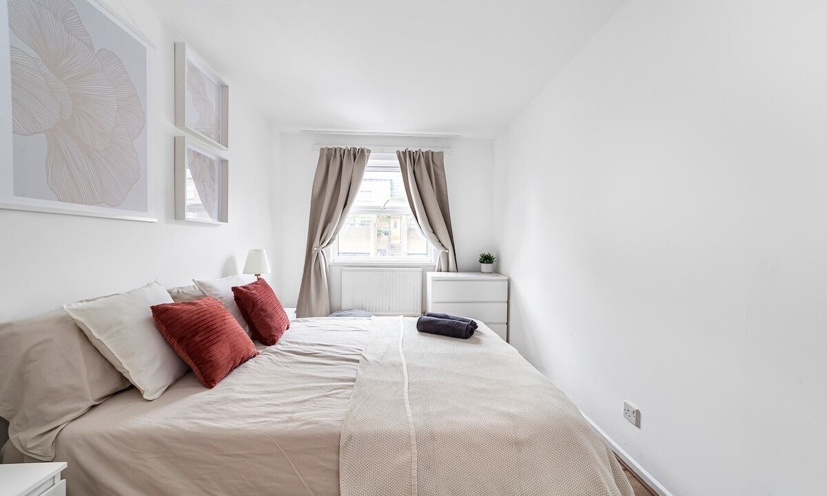 Photo of Bedroom in Fortune Green