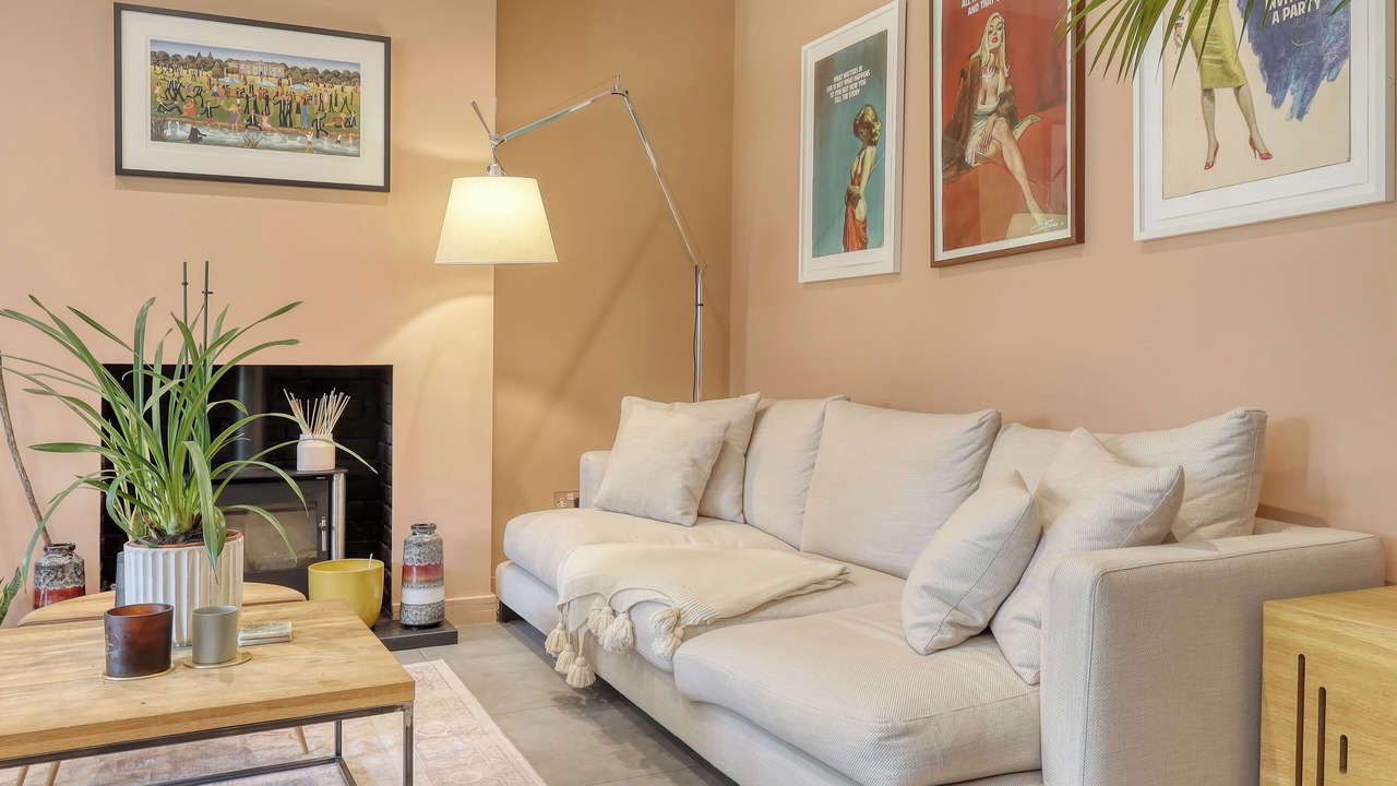 Photo of Livingroom in Redbridge