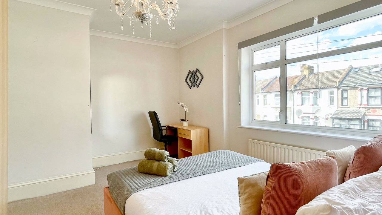 Photo of Bedroom in Loxford