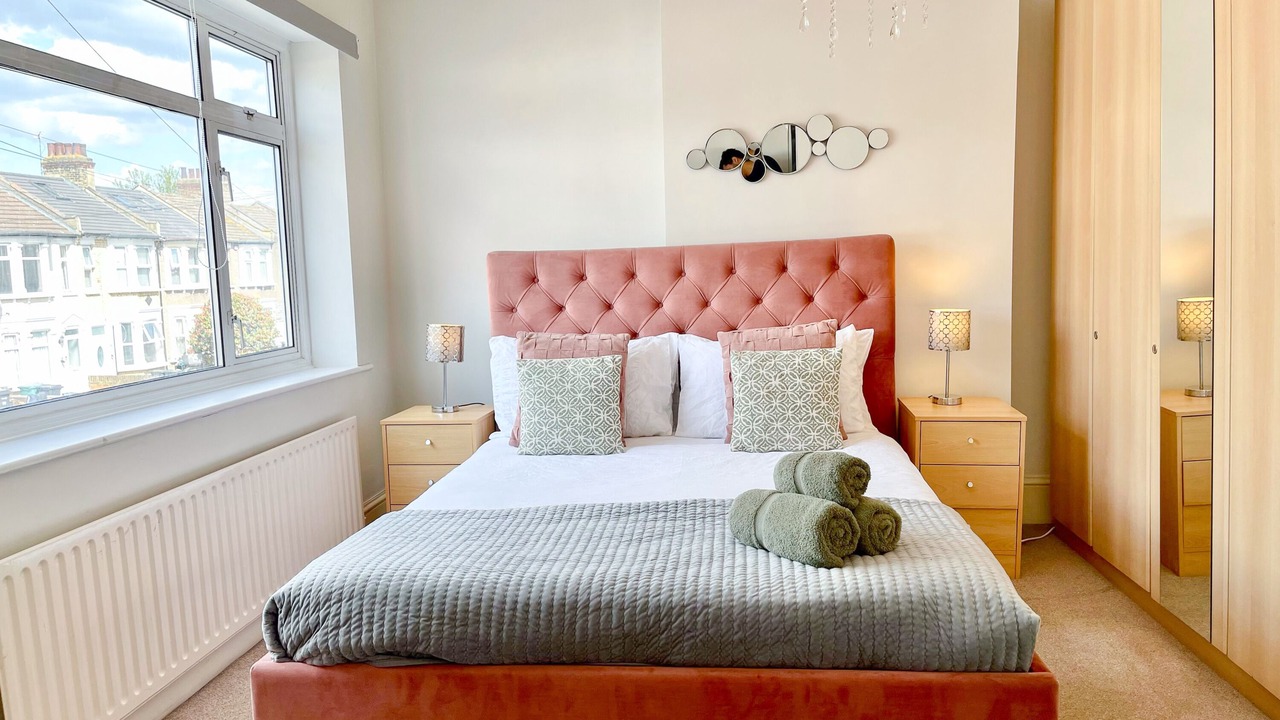 Photo of Bedroom in Loxford