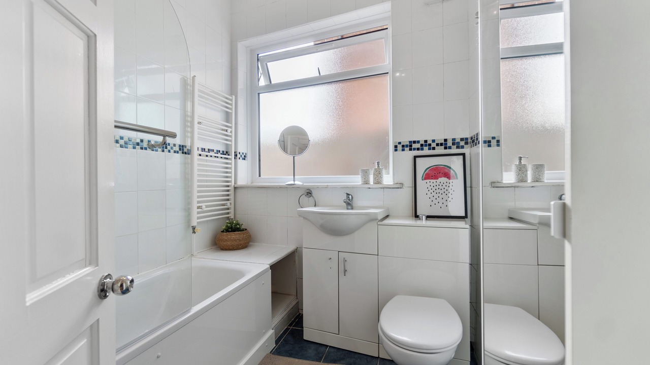Photo of Bathroom in Cricklewood