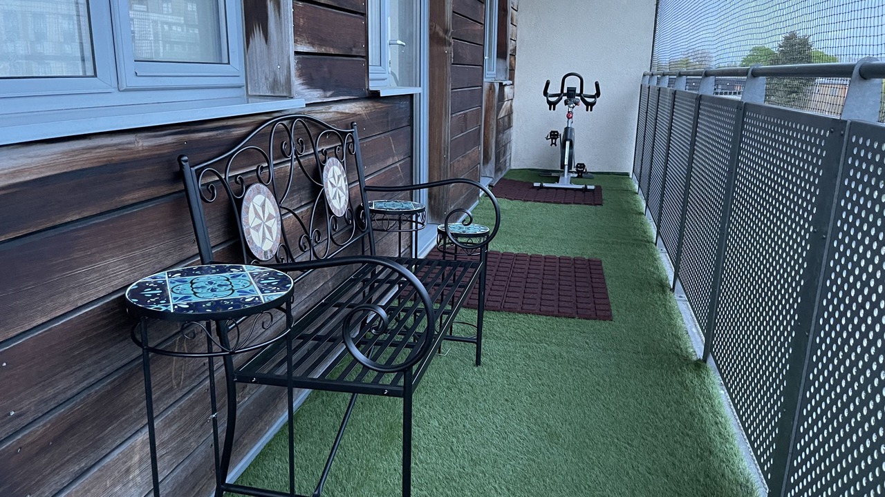 Photo of Outdoor in Hanger Hill