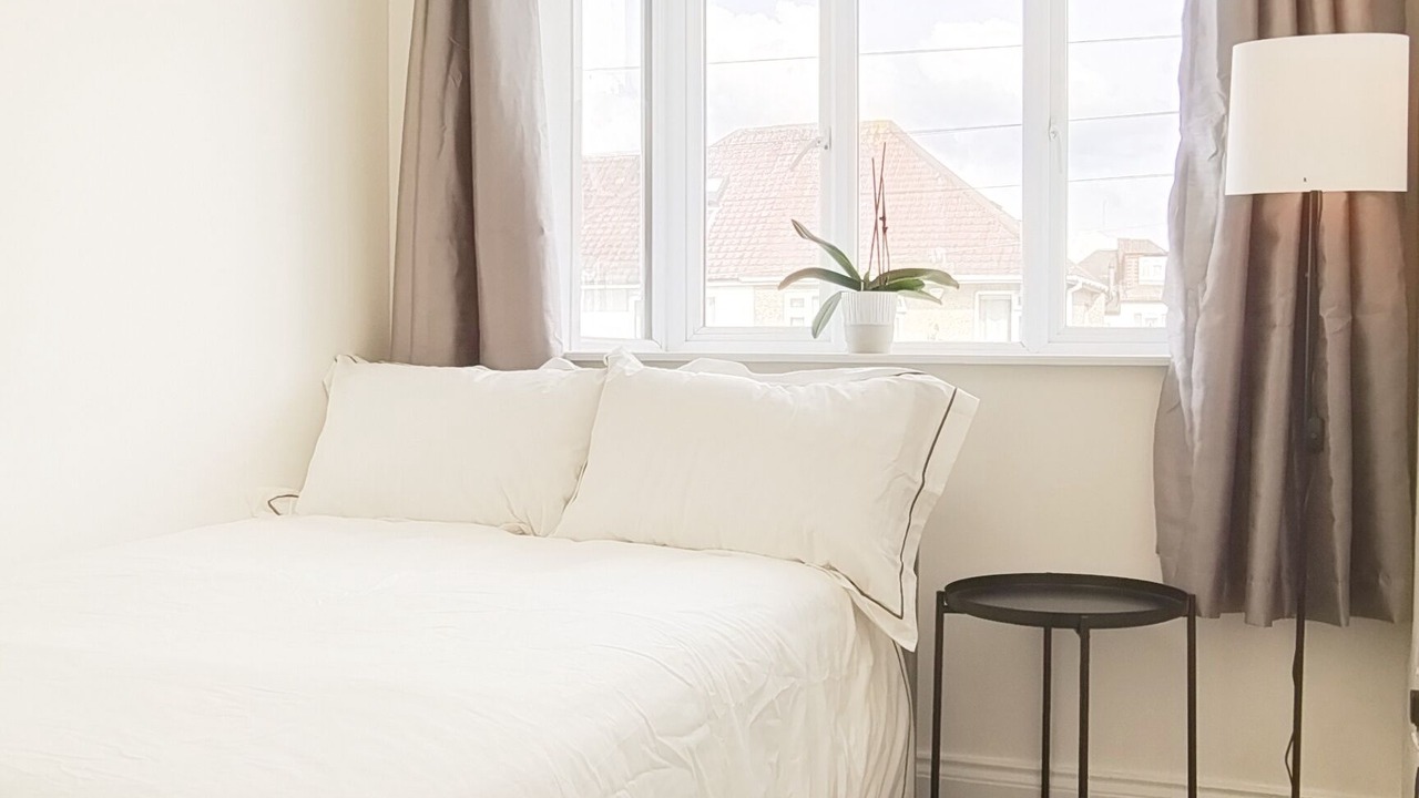 Photo of Bedroom in West Hendon