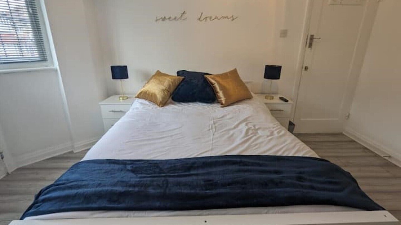 Photo of Bedroom in Tokyngton