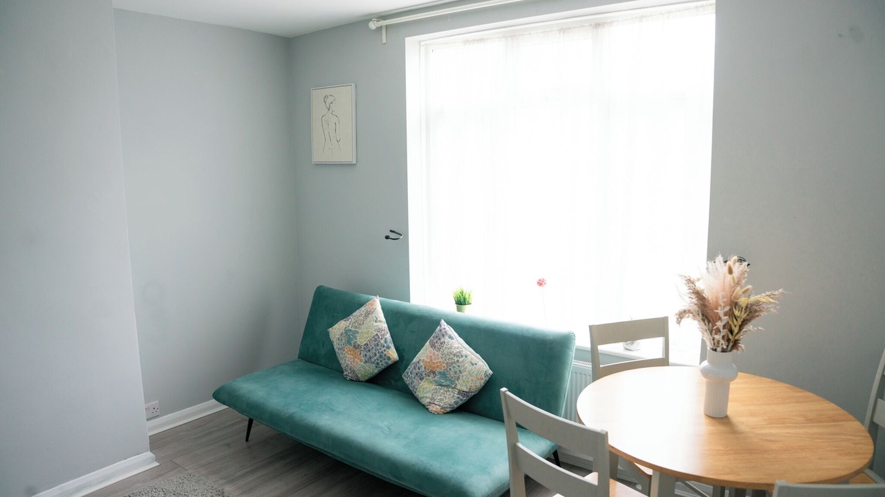 Photo of Livingroom in Hale