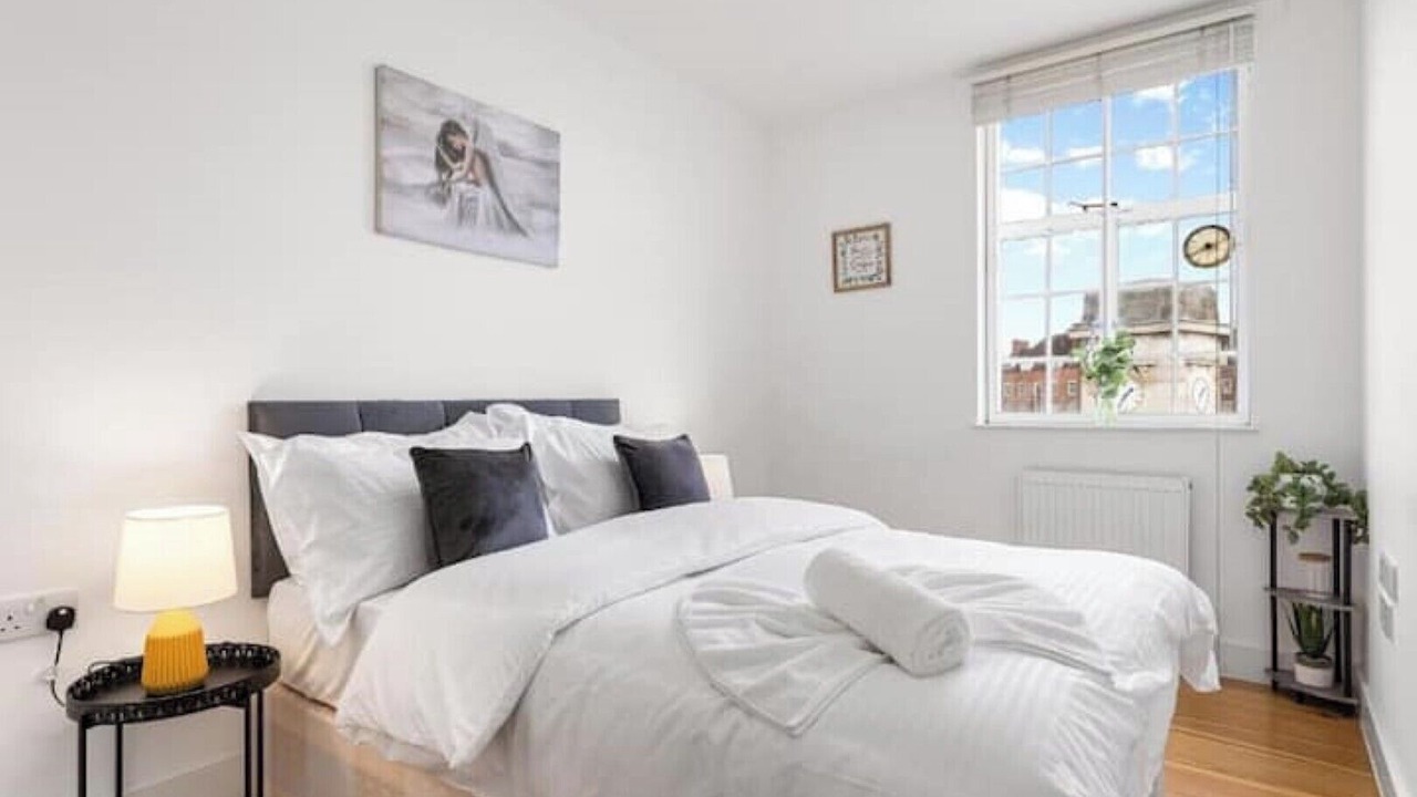 Photo of Bedroom in Stockwell