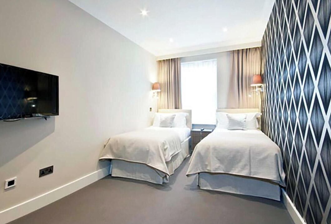 Photo of Bedroom in Queen's Gate